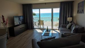 Gulf and beach view apartment 403