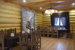 Εστιατόριο ή άλλο μέρος για φαγητό στο Berloga Pylypets