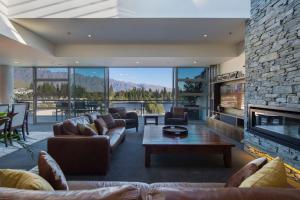 Gallery image of Shotover Penthouse & Spa by Staysouth in Queenstown