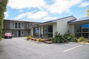 Gallery image of TOWER JUNCTION MOTOR LODGE - Best Location - Free Pickup & Dropoff Service to Christchurch Railway Station - walking Distance to Westfield mall, Tower junction mall, Addington Raceway and Hagley Park etc in Christchurch