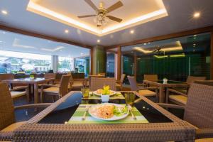 Restaurant o un lloc per menjar a Romantic Khon Kaen Hotel