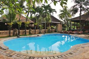 Saren Indah Hotel - CHSE Certified 내부 또는 인근 수영장