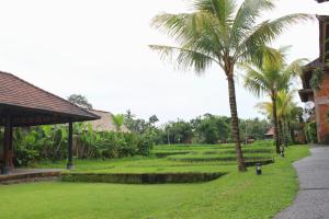 Zahrada ubytování Saren Indah Hotel