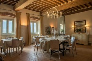 Reštaurácia alebo iné gastronomické zariadenie v ubytovaní La Dispensa-bio agriturismo