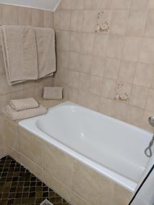 Koupelna v ubytování Hotel Sonne29