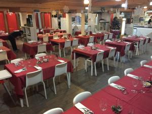 Reštaurácia alebo iné gastronomické zariadenie v ubytovaní Camping Venezia Village
