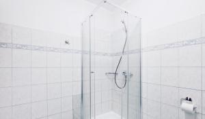 Koupelna v ubytování Penzión Salamander + 125 fotografií