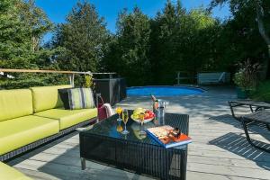 Kolam renang di atau dekat dengan 241 - La Côte Fleurie - Les Immeubles Charlevoix