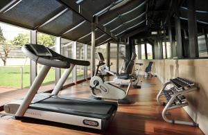 
The fitness center and/or fitness facilities at Hotel Nelva
