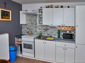 Galeriebild der Unterkunft KUĆA ZA ODMOR LUCIJA in Čazma