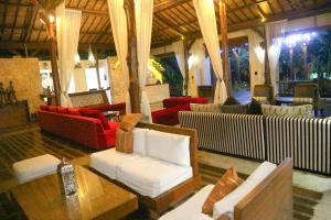 Ein Sitzbereich in der Unterkunft Grand Mega Resort & Spa