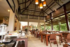 Restaurace v ubytování Yoma Hotel, Pai