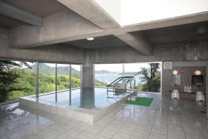 Kolam renang di atau dekat dengan Hotel Innoshima