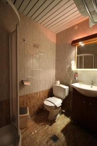 Ett badrum på Sofia Pension