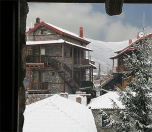 Foto dalla galleria di Grand House Suites a Palaios Agios Athanasios