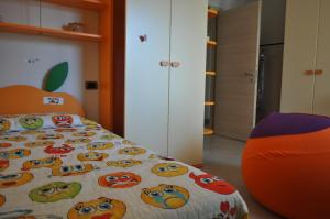 A bed or beds in a room at Sand 228 Home