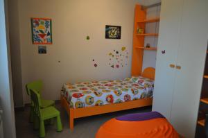 A bed or beds in a room at Sand 228 Home