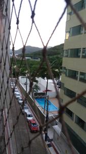 Vista de la piscina de Apartamento Balneário Camboriú - 2 quartos 80m do mar o alrededores