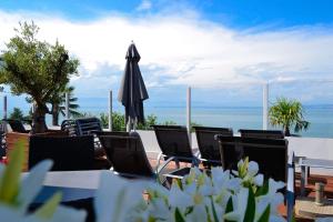 Fotografie z fotogalerie ubytování Savoy Hôtel Evian v destinaci Évian-les-Bains