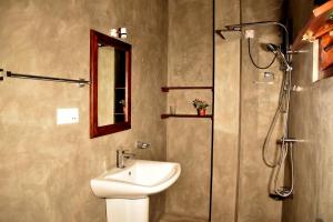 Gallery image of Villa A & A Hikkaduwa in Hikkaduwa