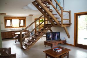 Μια τηλεόραση ή/και κέντρο ψυχαγωγίας στο Casa Ohana