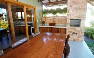 Η κουζίνα ή μικρή κουζίνα στο Casa Ohana