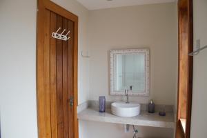 Ένα μπάνιο στο Casa Ohana +18 φωτογραφίες