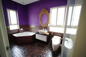 Vannituba majutusasutuses Sharjah B&B
