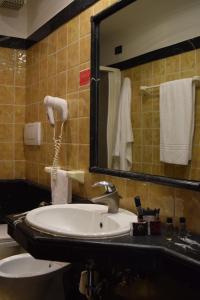 Koupelna v ubytování Hotel President Pomezia