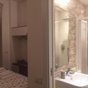 Koupelna v ubytování B&B Via Fontana Milano