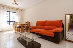 Comfortable apartment in Benidormにあるシーティングエリア