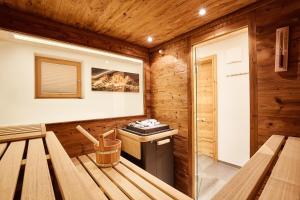 Fotografie z fotogalerie ubytování Top modernes Ferienhaus mit Sauna! Nicht weit vom Skilift v destinaci Kirchberg in Tirol