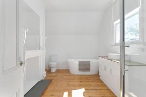 Ένα μπάνιο στο Amberley - circa 1880s Luxury - 5 b'rooms sleeps 9 +27 φωτογραφίες