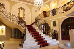 Фотография из галереи Meryem's Hotel в Кирении