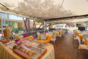 Εστιατόριο ή άλλο μέρος για φαγητό στο Luna di Ponente