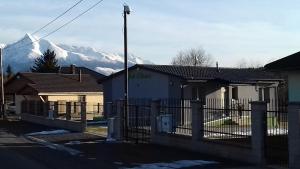 Výhľad na hory alebo výhľad na hory priamo z apartmánu