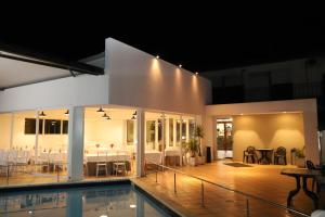 The swimming pool at or close to Hotel Valle Verde