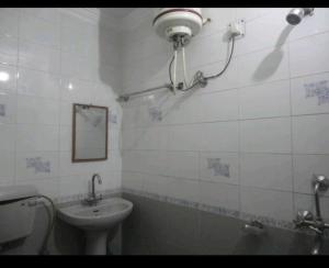 Koupelna v ubytování Hotel Rajpal Guest House