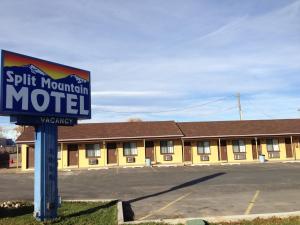 Majutusasutuses Split Mountain Motel olev sertifikaat, autasu, silt või muu dokument