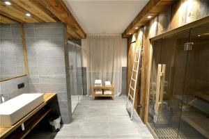 Kúpeľňa v ubytovaní Hotel Piccolo Tibet