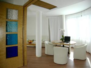 Hotel President