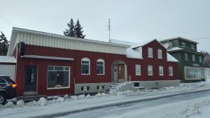 Gallery image of Grand-Inn Bar and Bed in Sau&eth;&aacute;rkr&oacute;kur