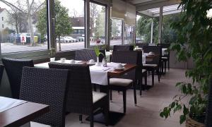 Restaurace v ubytování Gartenstadt Hotel