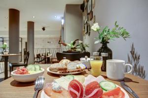 Φαγητό σε αυτό το ξενοδοχείο ή κάπου εκεί κοντά