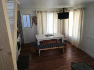 A bed or beds in a room at Cabañas Felipe