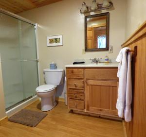 Ванная комната в Juneberry Lodge