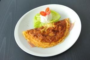Makanan di atau berdekatan hotel