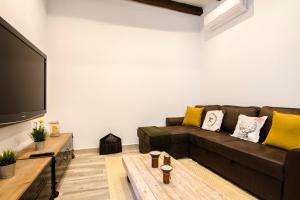 A seating area at Luminoso familiar- 2D 2B- Cava Alta