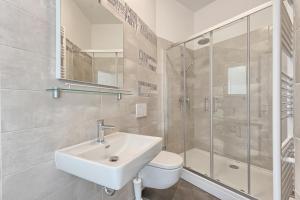 Afbeelding uit fotogalerij van Apartments Villa YoYo in Štinjan