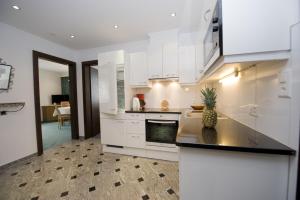 Köök või kööginurk majutusasutuses Cristal Appartementhaus
